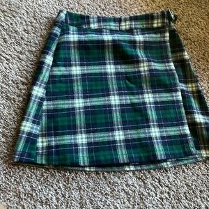 brandy melville mini skirt